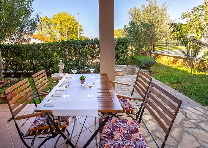 Apartment Lovely In Vantacici
