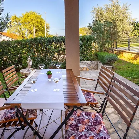Apartment Amazing In Vantacici
